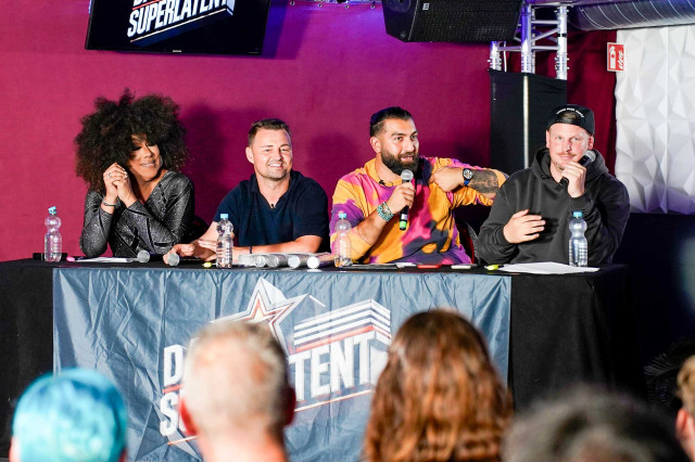 Bühne frei: Werde Teil von &bdquo;Das Superlatent&ldquo; (Photo 2)